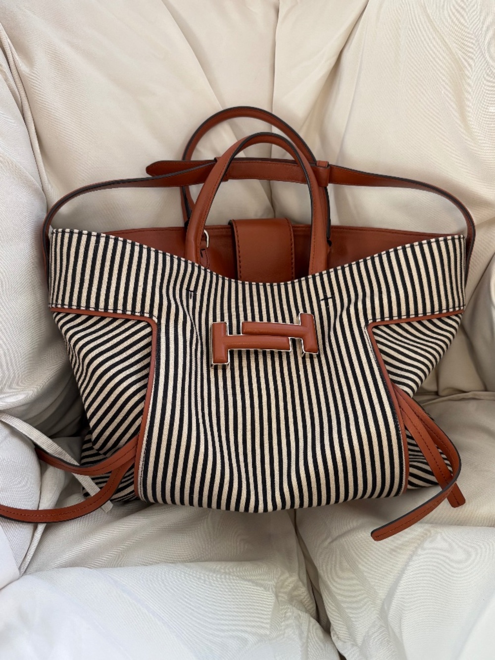 *RARE* Tod's Dot Double T Tote